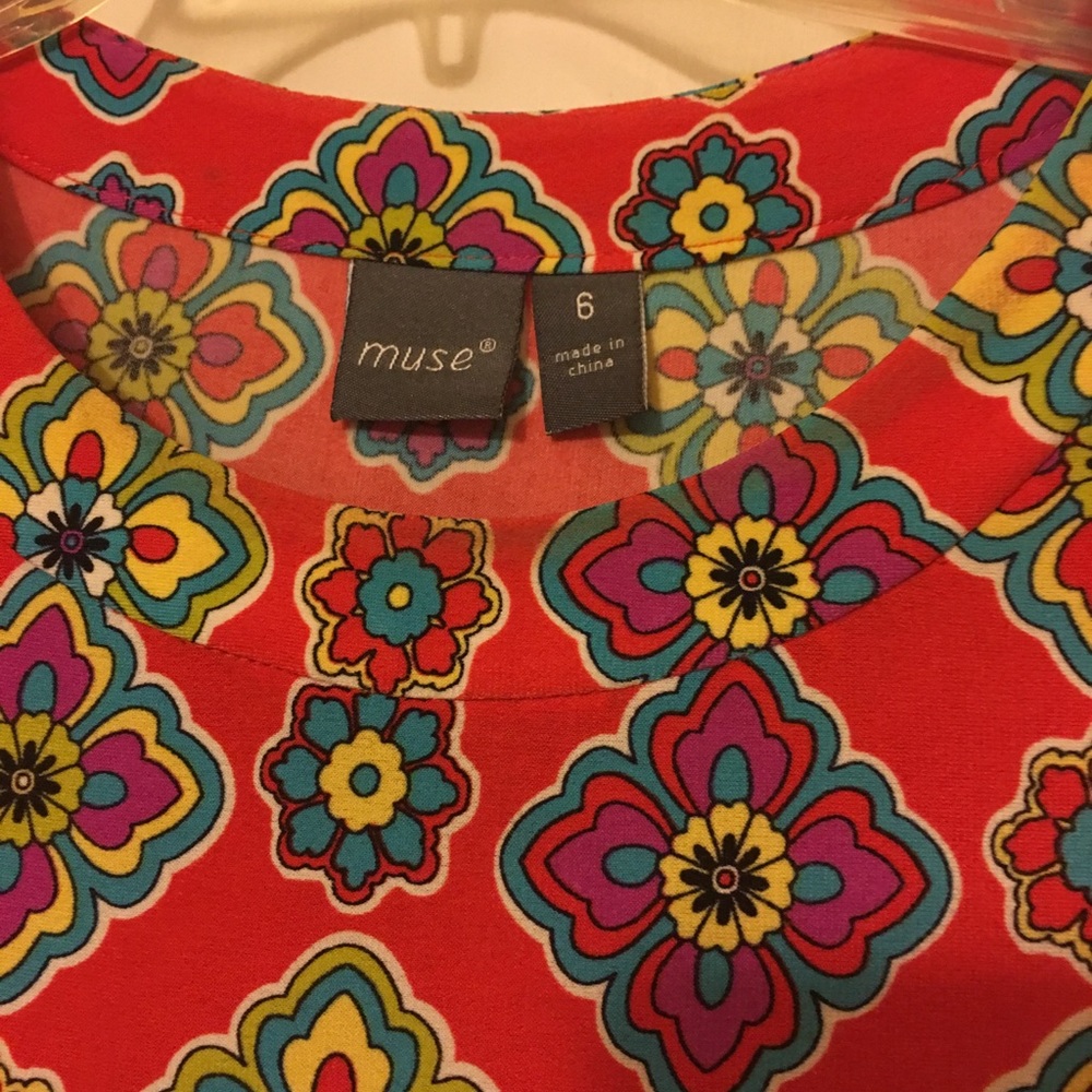 Dress - Picture 2 of 3